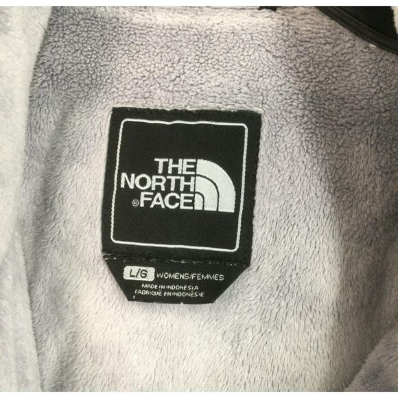 THE NORTH FACE PLAID WINTER COAT SIZE LARGE - Picture 2 of 3
